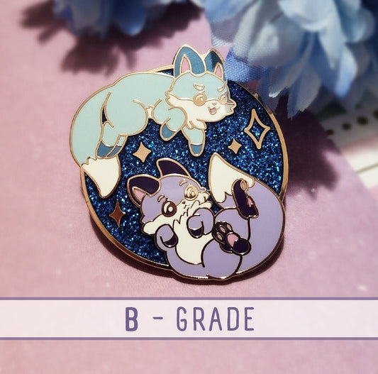 Twin Foxes - B Grade Pin